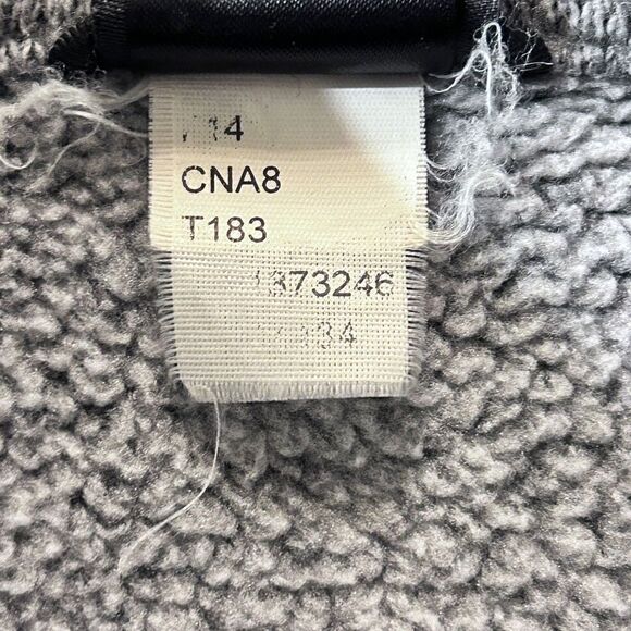 The North Face 1/4 Zip Fleece Pullover - Picture 10 of 11